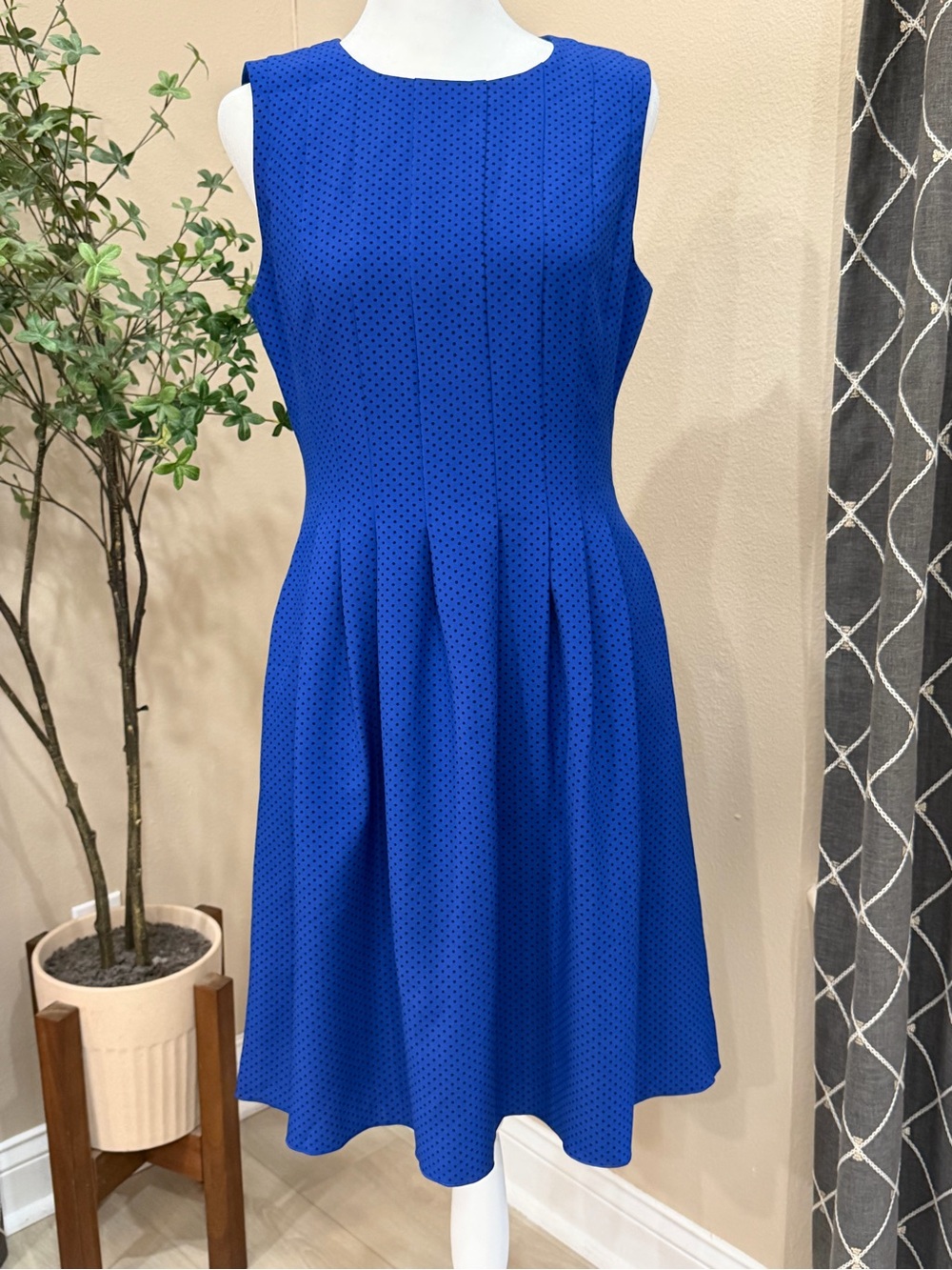 ANNE KLEIN Pin Dot Sculpted Fit & Flare Pocket Dress Size 6 - Picture 4 of 9